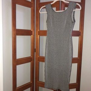 Beautiful  Over-the-knee Grey Dress